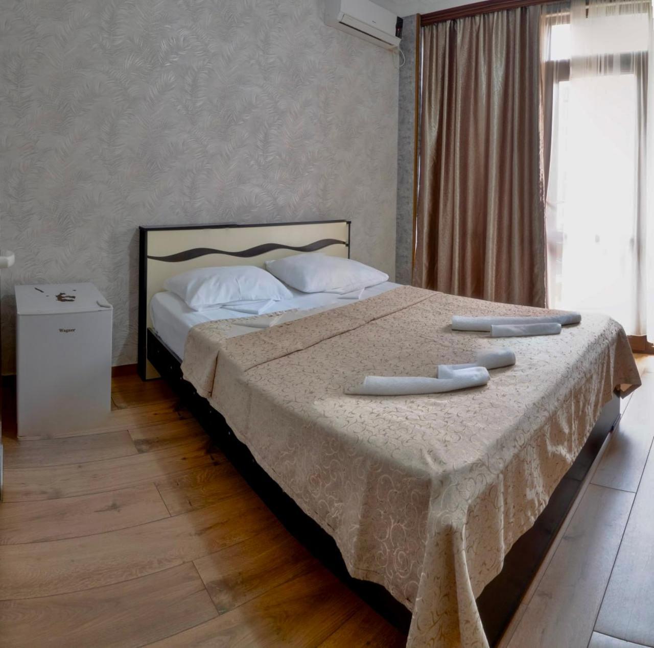 Hotel Palermo 科布列季 外观 照片