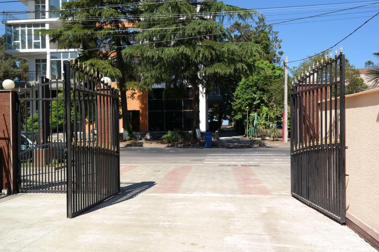 Hotel Palermo 科布列季 外观 照片